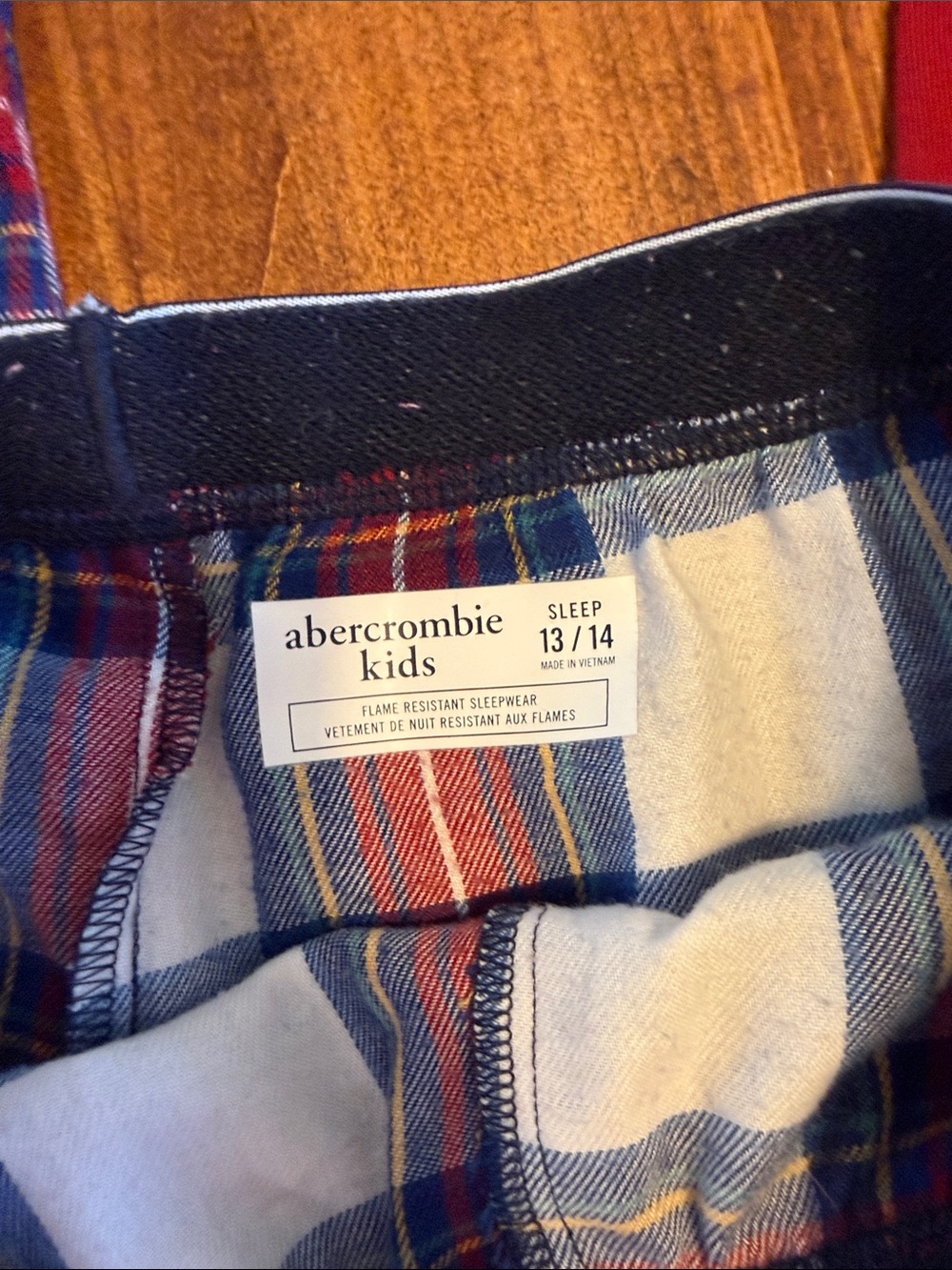 abercrombie kids Red Long Sleeve Logo Top with Plaid Pajama Pants - Picture 3 of 4